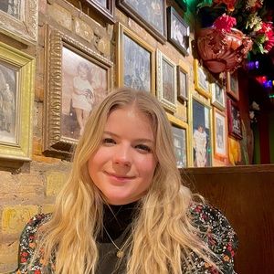 Meet your Posher, Emma